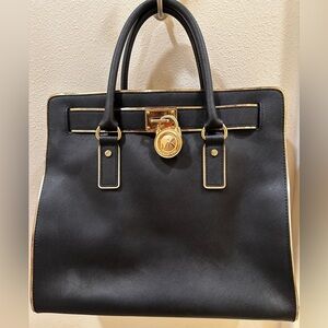 Like New Michael Kors Handbag